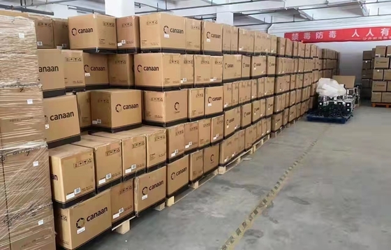 Mineur Avalon Miner de SHA 256 Bitcoin ASIC 1166 pro fans de 81Th/S 12038X4